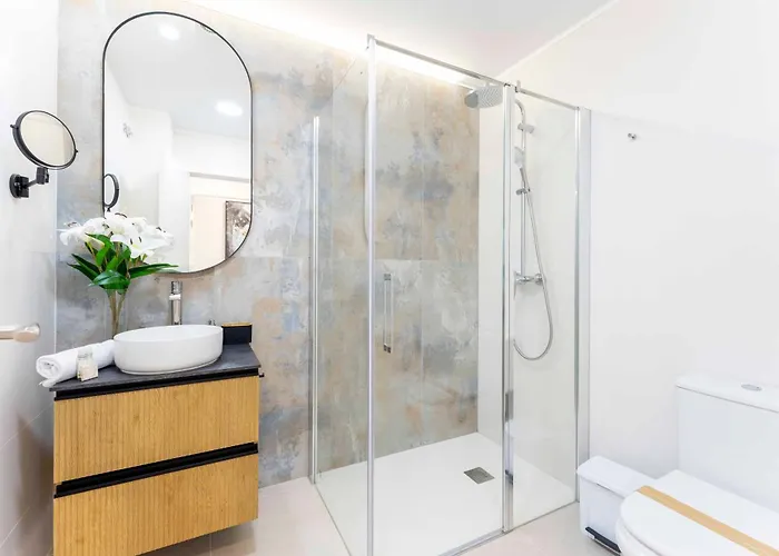 Orion Luxury Ocean View فيلة