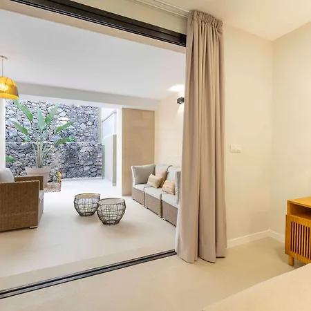 Orion Luxury Ocean View Вилла Адехе