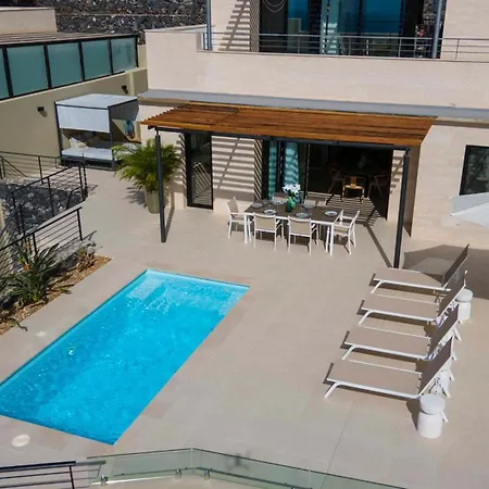 Orion Luxury Ocean View Вилла Адехе